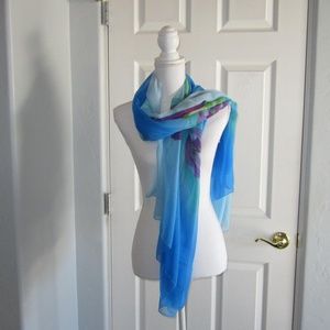 Beautiful floral scarf or wrap - like new!